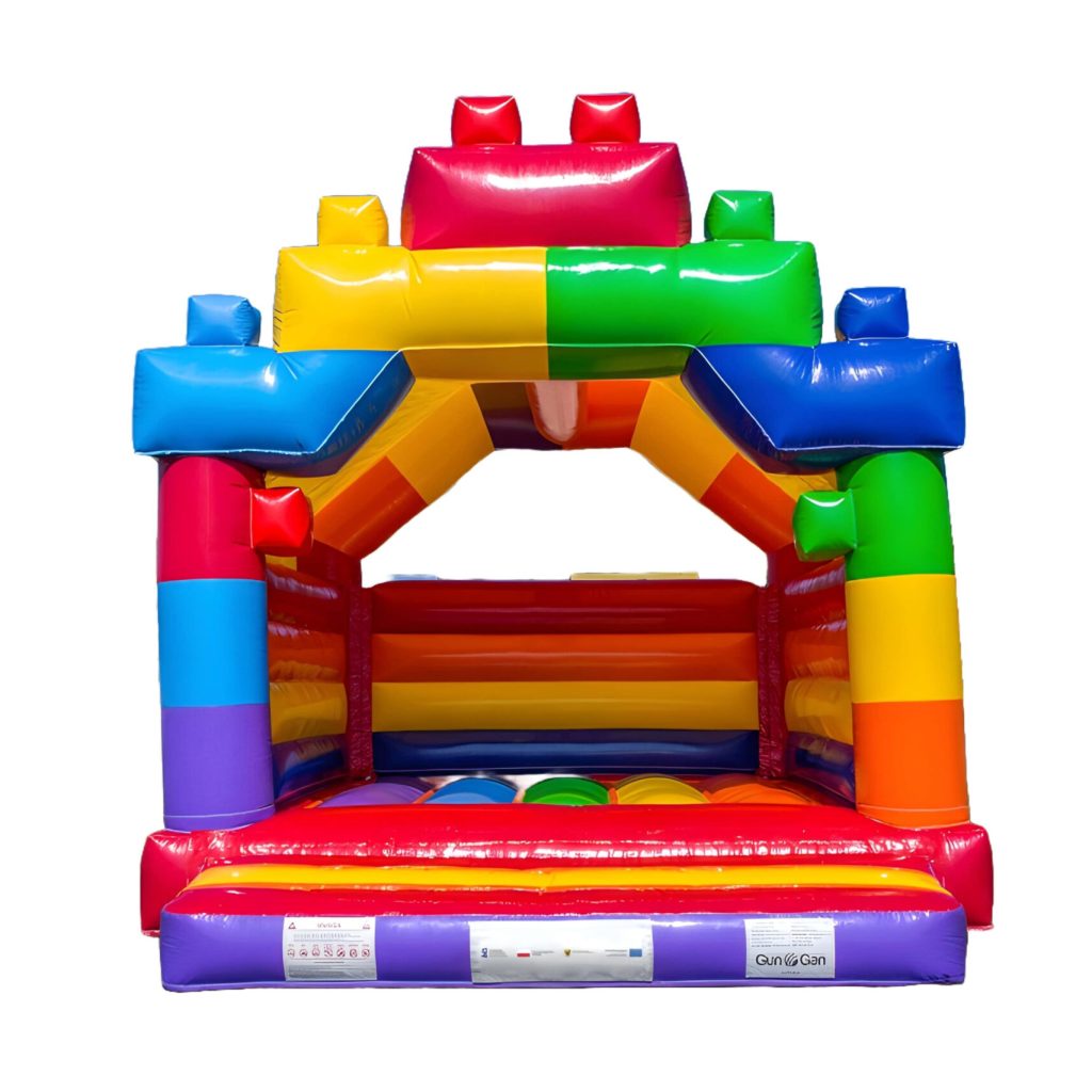 Dmuchaniec zamek klocki